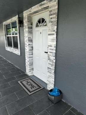 Cozy New Renovated Apartment